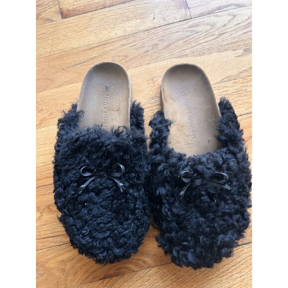 Tory Burch Black  Shearling Fluffy Mammoth Slip-On Footbed Mule 8 - Picture 1 of 4